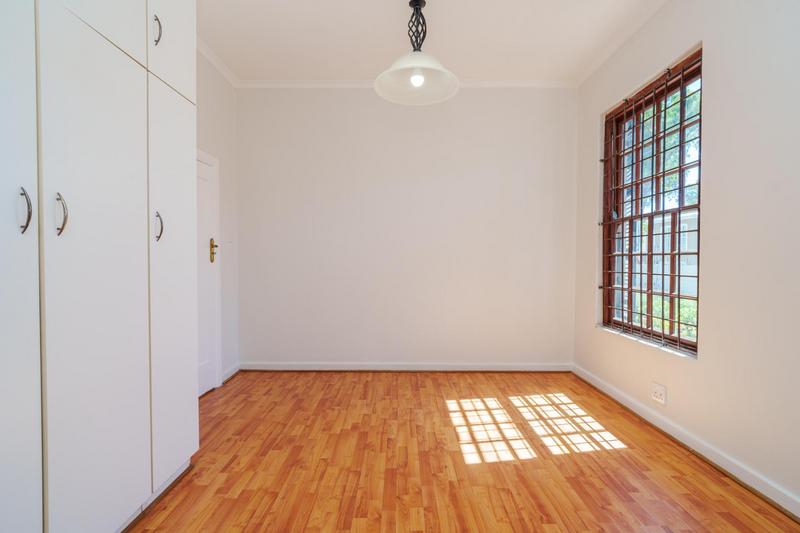 2 Bedroom Property for Sale in Kenilworth Western Cape